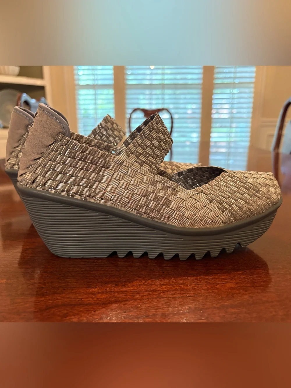 Bernie Mev Lulia Woven Wedges (Metallic Gray) Size 38, US 7.5/8